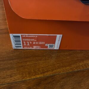 Nike Air Monarch IV Sneakers